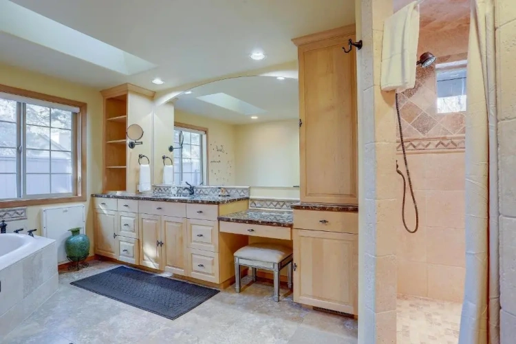 3 Bedrooms Cottage