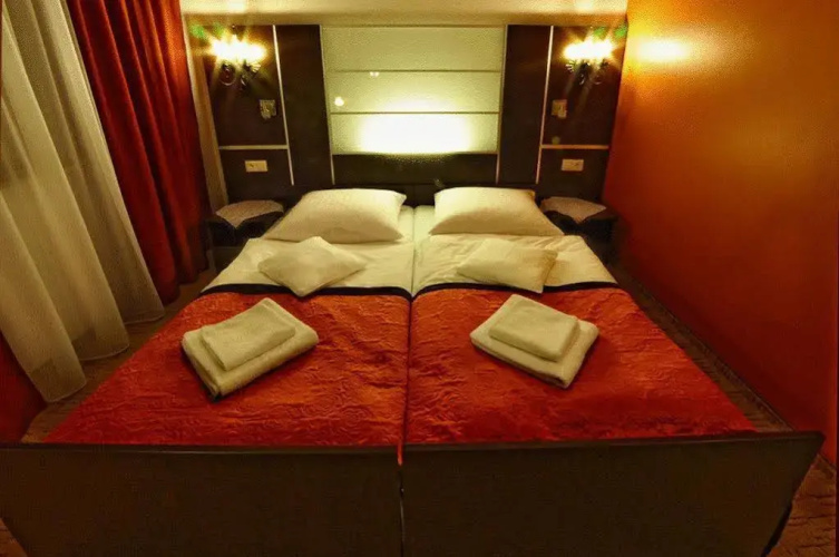 Hostel Junior 2