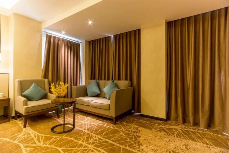 Qingfeng Garden Hotel