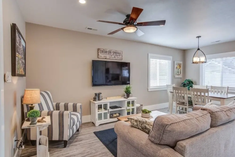2 Bedrooms Cottage