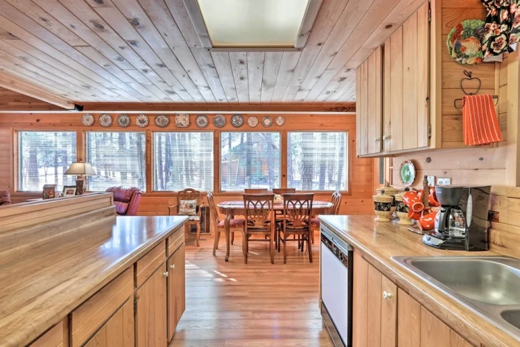 2 Bedrooms Cottage