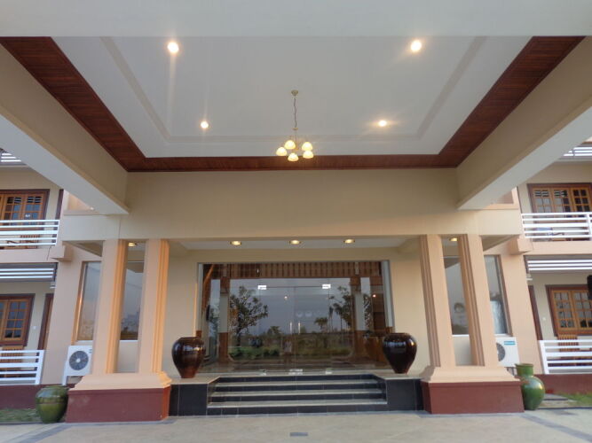 Shwe Hin Tha HotelOver view