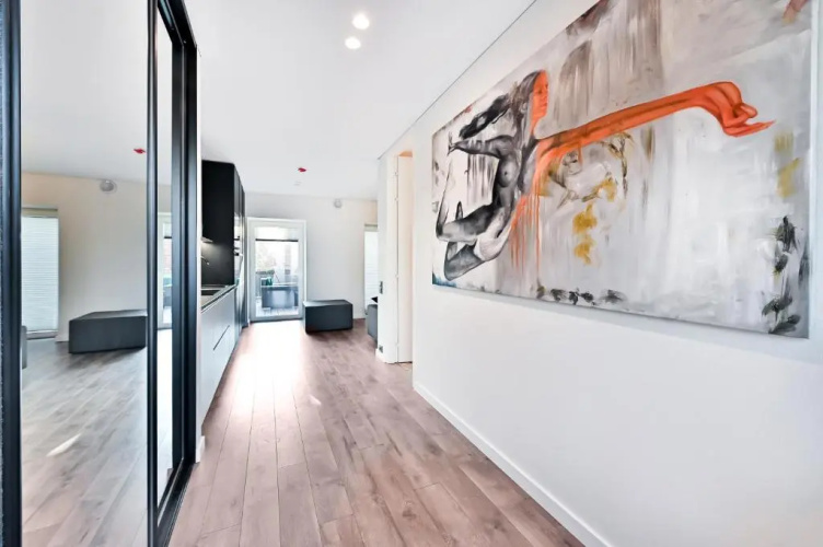 Jacuzzi Cinema loft