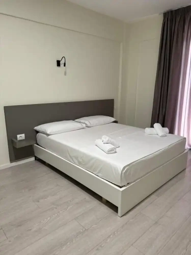 Standard Double room with partial sea view