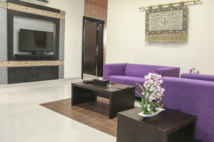 Landmark International Hotel, Prinz Sultan