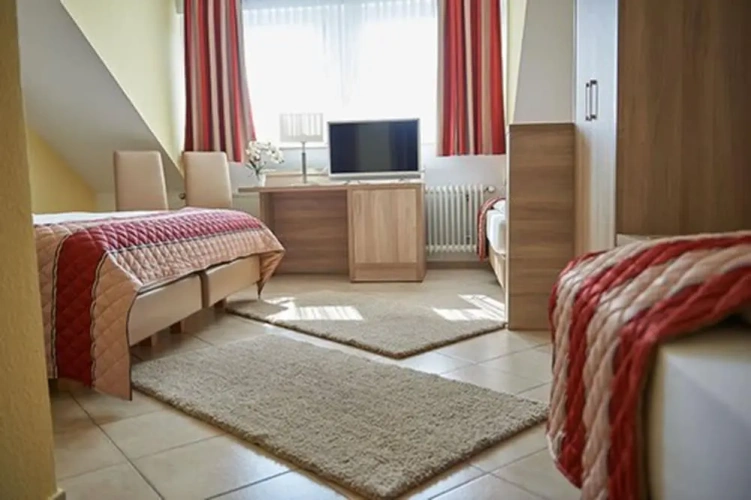 Standard Quadruple room