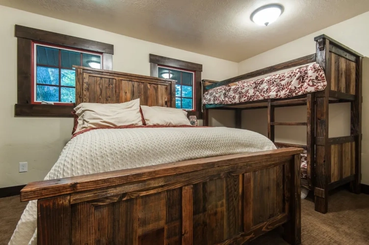 2 Bedrooms Standard room with river view
