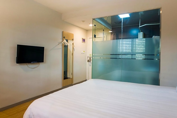 2 Bedrooms Suite