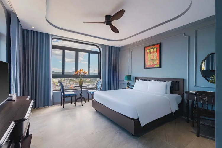 Lumina Dalat Premium hotel