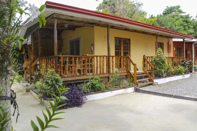 2 Bedrooms Family Suite with balcony and with sea view