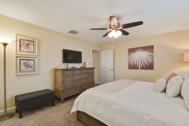 Charming Vacation Townhome with Pool CG1576