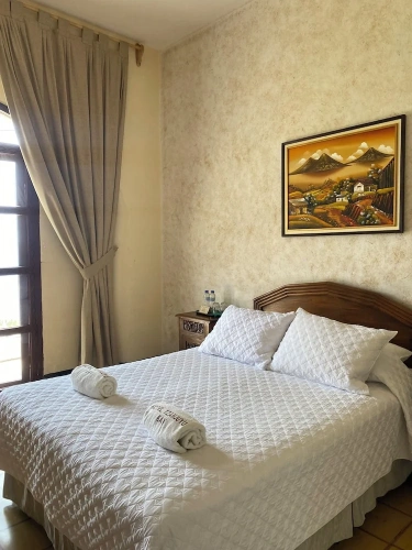 Standard Double room with lake view