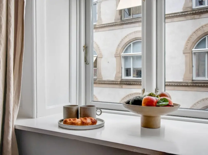 1 Bedroom Apartment with city view