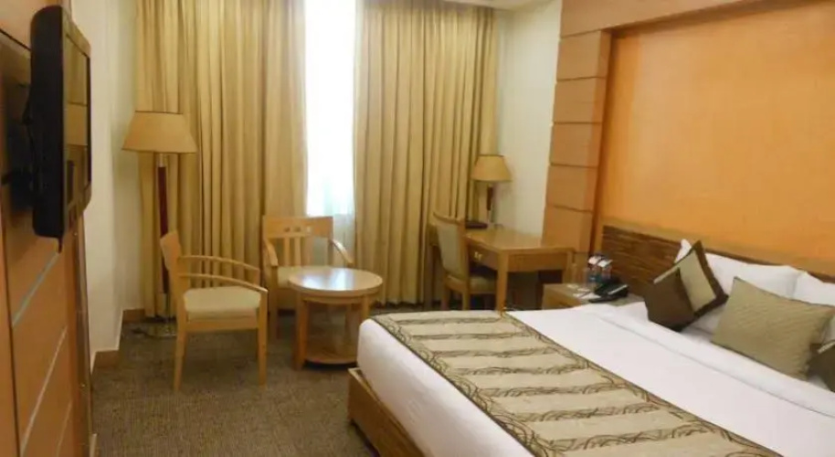 Hotel Saffron Kiran