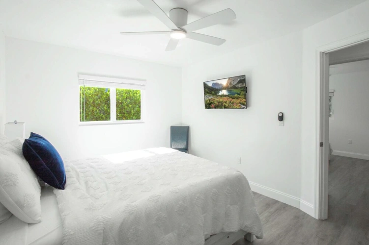 4 Bedrooms Cottage