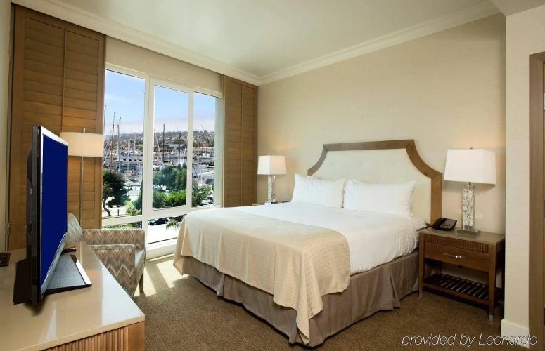 DoubleTree by Hilton San Diego Bayside photo 7
