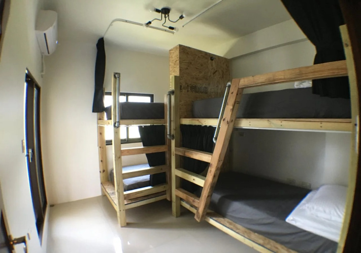 Wave Backpackers - Hostel