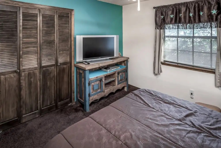 Cabo 2 - Three Bedroom Cabin