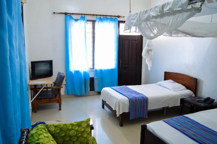 Sanana Hotel