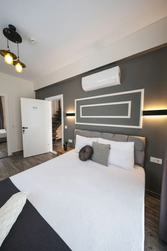 Standard room with balcony and with pool view
