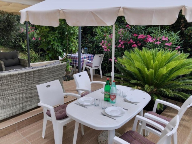 1 Bedroom Apartment with view