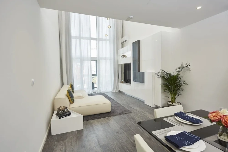 Duplex Suite with balcony and with city view