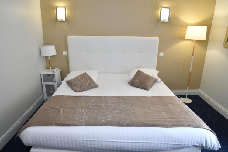 Standard Double room with view