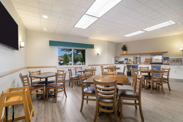 Best Western Saranac Lake photo 25