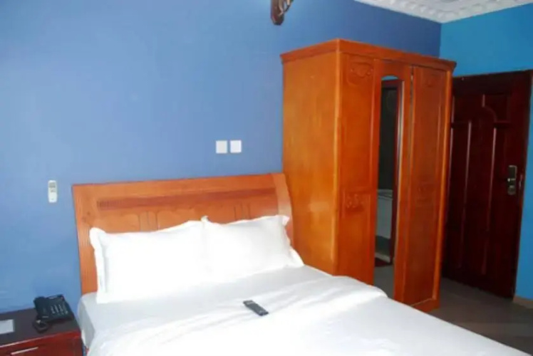 Hillberry Suites