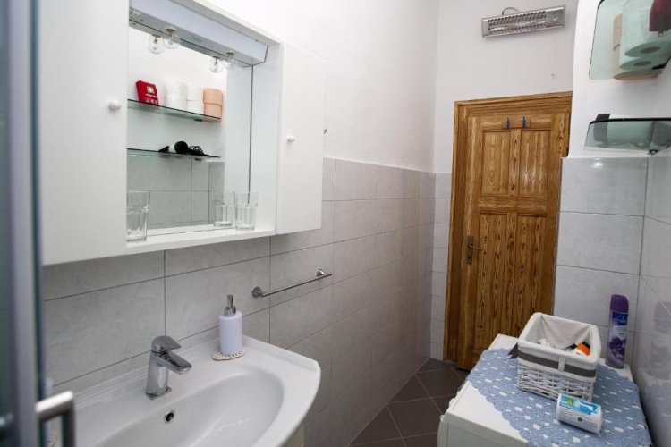 1 Bedroom Apartment with balcony