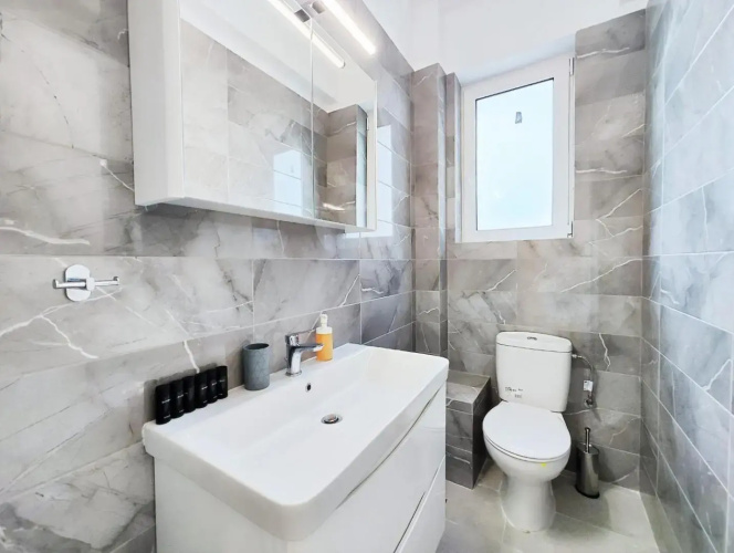 Etolou B5 - by Verde Apartments