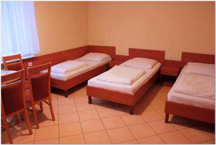 Standard Triple room
