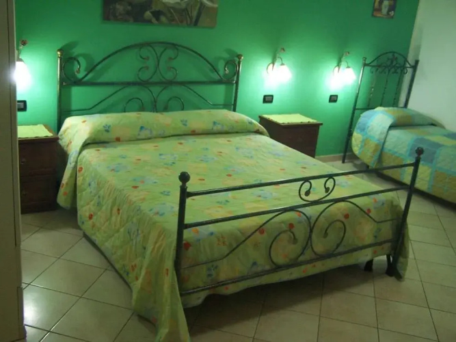 Mariposa Bed  Breakfast
