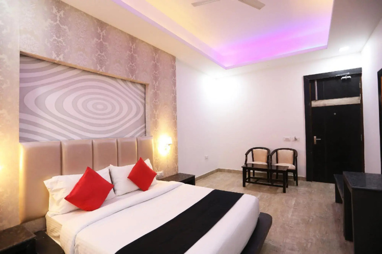 Townhouse 1012 Hotel Dell Inn