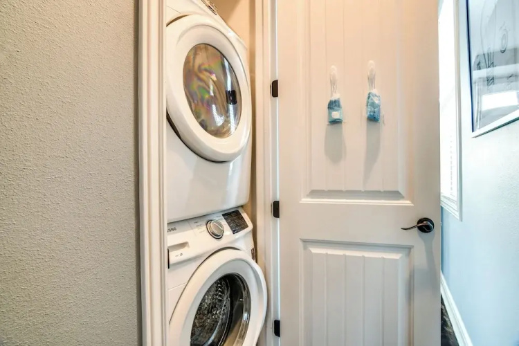 Near Silver Dollar City! Condo w/ Indoor Pool