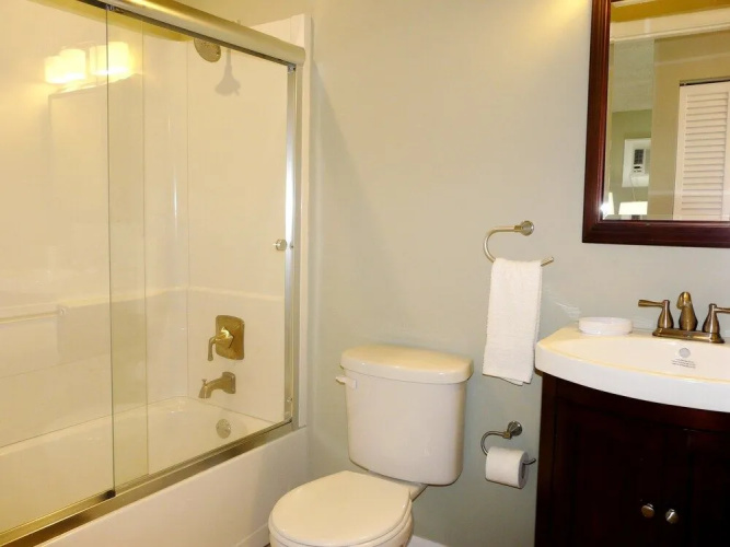 Peaceful Condo With Pool and Steps to Beach