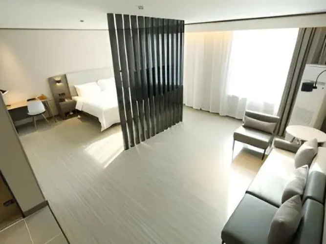 HanTing Hotel (Panshi Bus Station)
