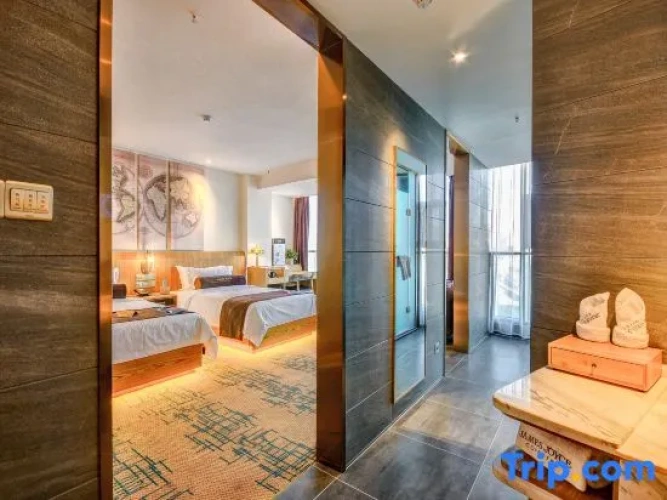 Deluxe Twin room with view