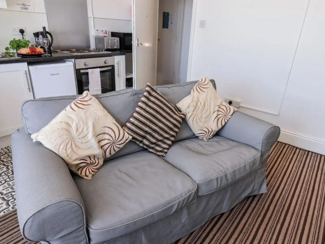 6 Beach View @ Beaconsfield House