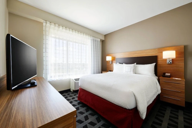 1 Bedroom Suite