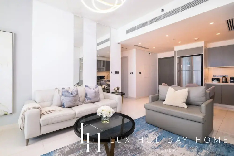 LUX  Luxury Sunrise Beachfront Suite 2