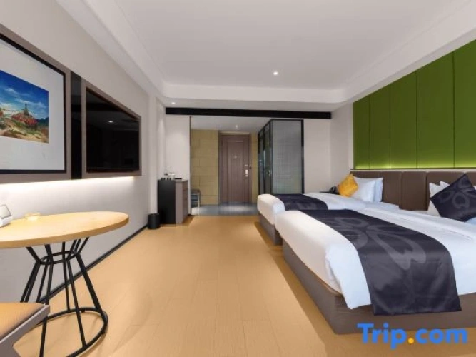 Standard Twin room with panoramic view