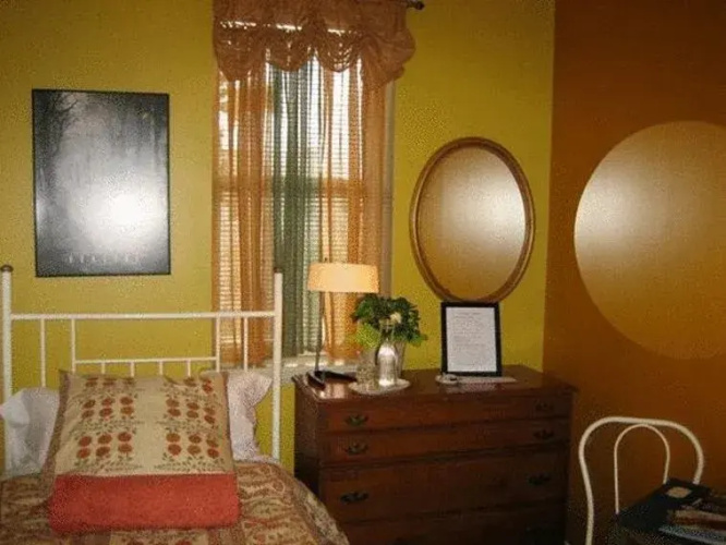 Bronx Guesthouse
