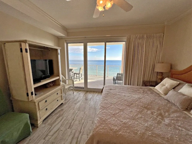 Regency Isle 703