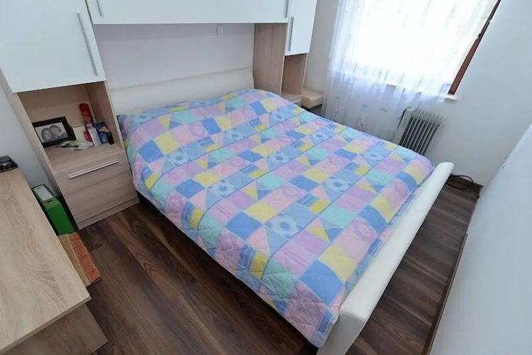 Apartment 640