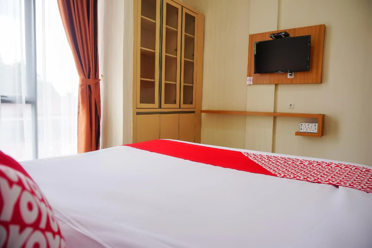 Aedo Hotel by OYO