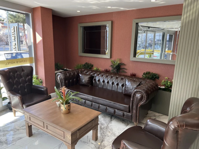 Cepnis Hotel