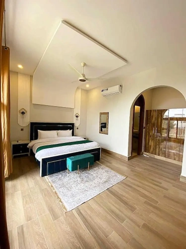 Comfort room