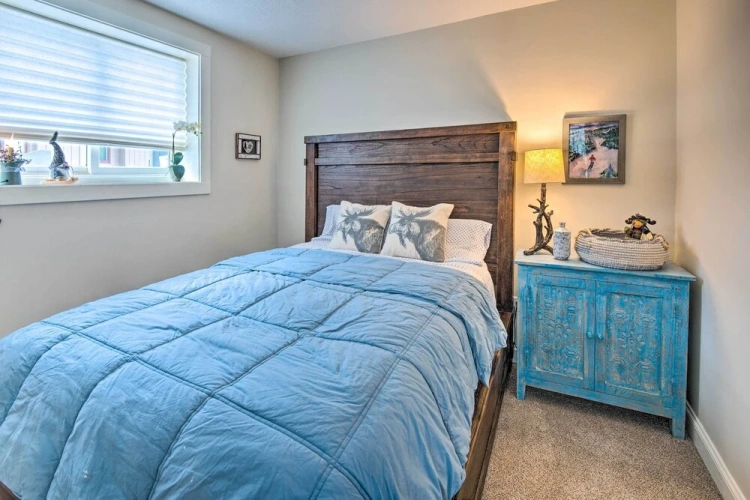 4 Bedrooms Apartment