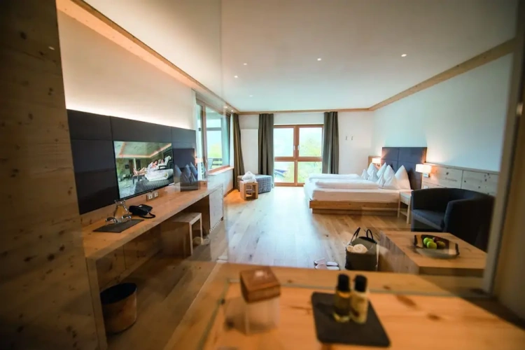 2 Bedrooms Family Suite with balcony